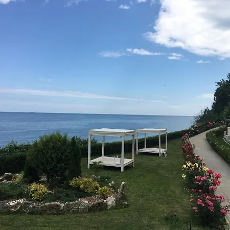 клиф форест - Byala Cliff Forest Bjala