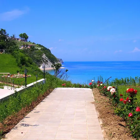 клиф форест - Byala Cliff Forest *